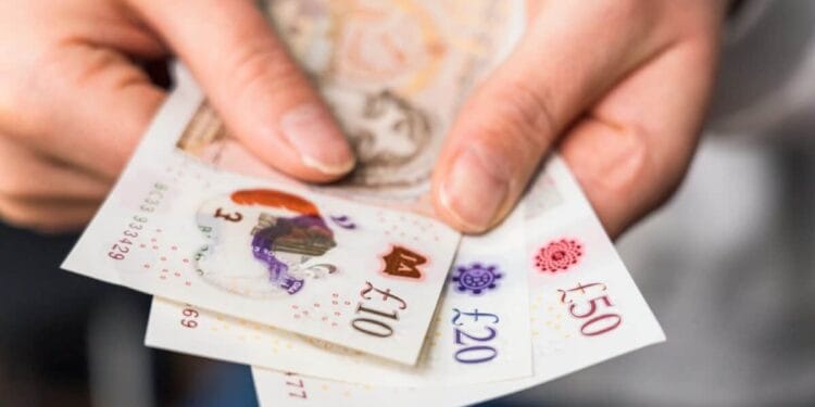 Right here’s how a lot an investor would wish to spend on Authorized & Basic shares to focus on a £1,000 passive earnings