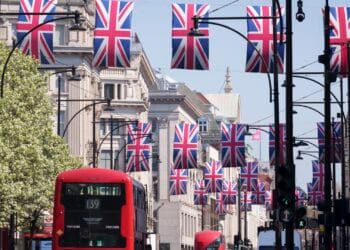 European inventory markets open to shut: Tariffs, earnings in focus