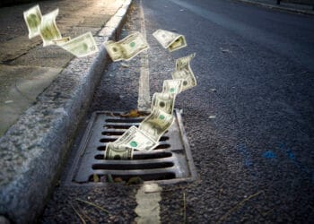 Spot Bitcoin ETFs Bleed $713 Million In The Previous Week — What’s Occurring?