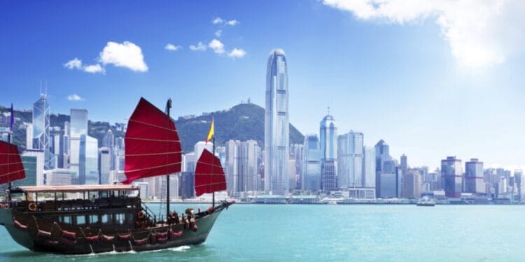 Hong Kong: New re-domiciliation regime comes into impact
