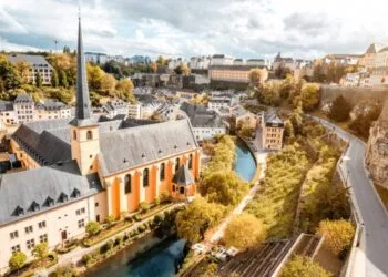 Luxembourg: CSSF aligns with DORA – Key updates on ICT and outsourcing rules
