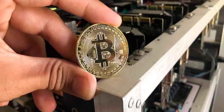 When to Substitute vs Restore: Maximising ROI on Mining {Hardware}