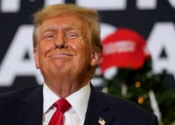 Trump points government order banning illegal debanking of conservatives, crypto firms