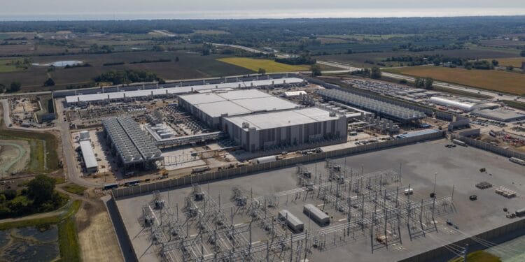 Microsoft to spend $4 billion on second Wisconsin information heart