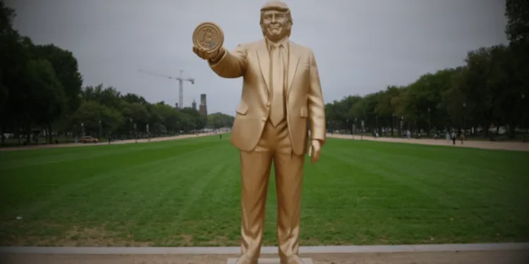 Memecoiners Erect Golden Trump Bitcoin Statue Close to US Capitol