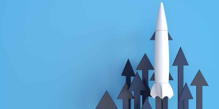 Meet the little-known FTSE 100 flyer that’s outgunned the Rolls-Royce share worth