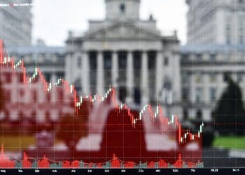 Shutdown Squeeze: How Huge Cash is Compelled to Promote