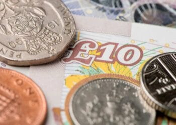 Right here’s a £30-a-week plan to generate passive revenue!