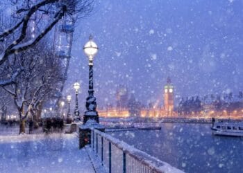 Is it time to think about gobbling up these 3 FTSE 100 Christmas turkeys?