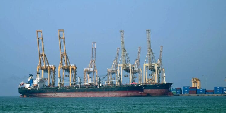 Strait of Hormuz again in focus amid doable U.S. intervention in Iran