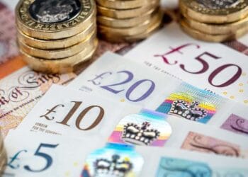 £9,000 of financial savings? Right here’s the way it may very well be used to focus on a £3,419 second earnings