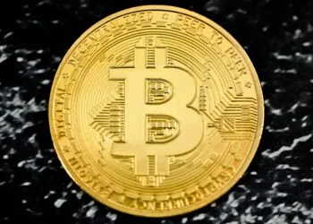 Bitcoin May Be Setting Up A Comeback Vs. Gold, Analyst Suggests