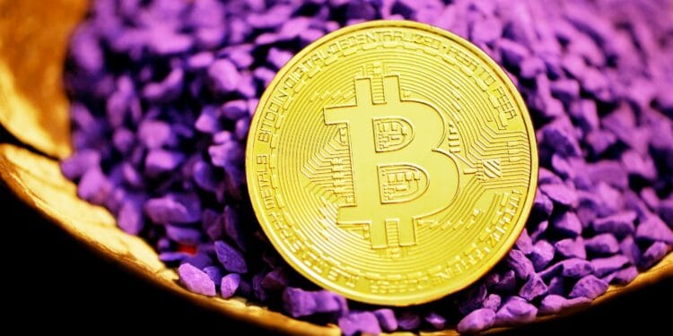 Bitcoin Suppression? Analyst Claims Single Drive Protecting Value Underneath $90K