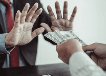 UK regulatory outlook for monetary crime compliance January 2026: SFO points new bribery pink flags and raises the bar on company cooperation