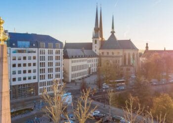 European Union: SFDR 2.0 — simplified disclosures, new classes and stricter advertising guidelines