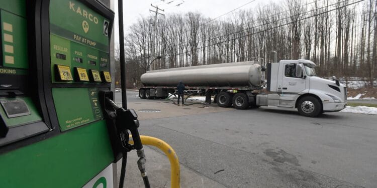 How excessive can oil and gasoline costs go resulting from Iran warfare? Listed here are eventualities