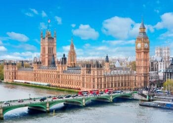 UK Strikes to Ban Cryptocurrency Donations in Politics