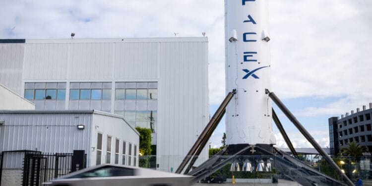 SpaceX launches Starship check flight after prior scrub