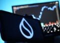 SUI Holds Close to $0.92 as CME Futures Launch Tomorrow, Charts Sign Warning