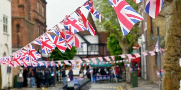 Right here’s what £20,000 invested within the FTSE 100 in July 2025 is price right this moment…