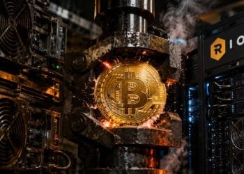 Reported Riot 500 BTC custody switch exposes Bitcoin miners’ AI funding stress