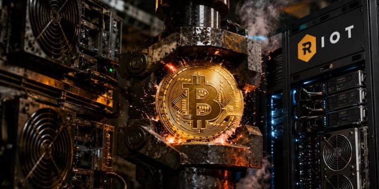 Reported Riot 500 BTC custody switch exposes Bitcoin miners’ AI funding stress
